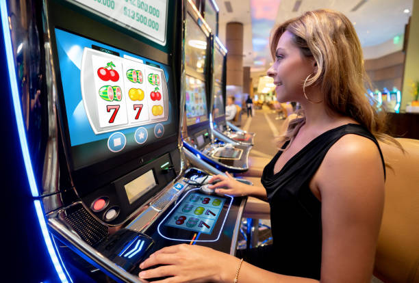 Auto Roulette wheel and betting grid interface
